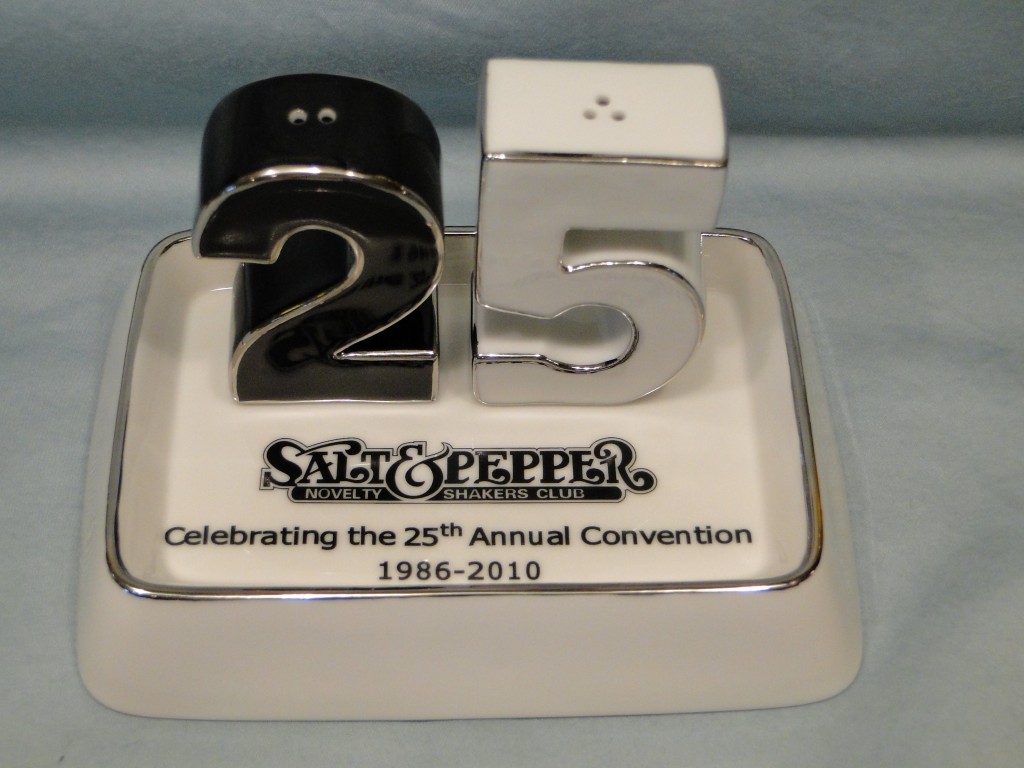 25th Anniversary Convention Shaker Novelty Salt & Pepper Shakers Club