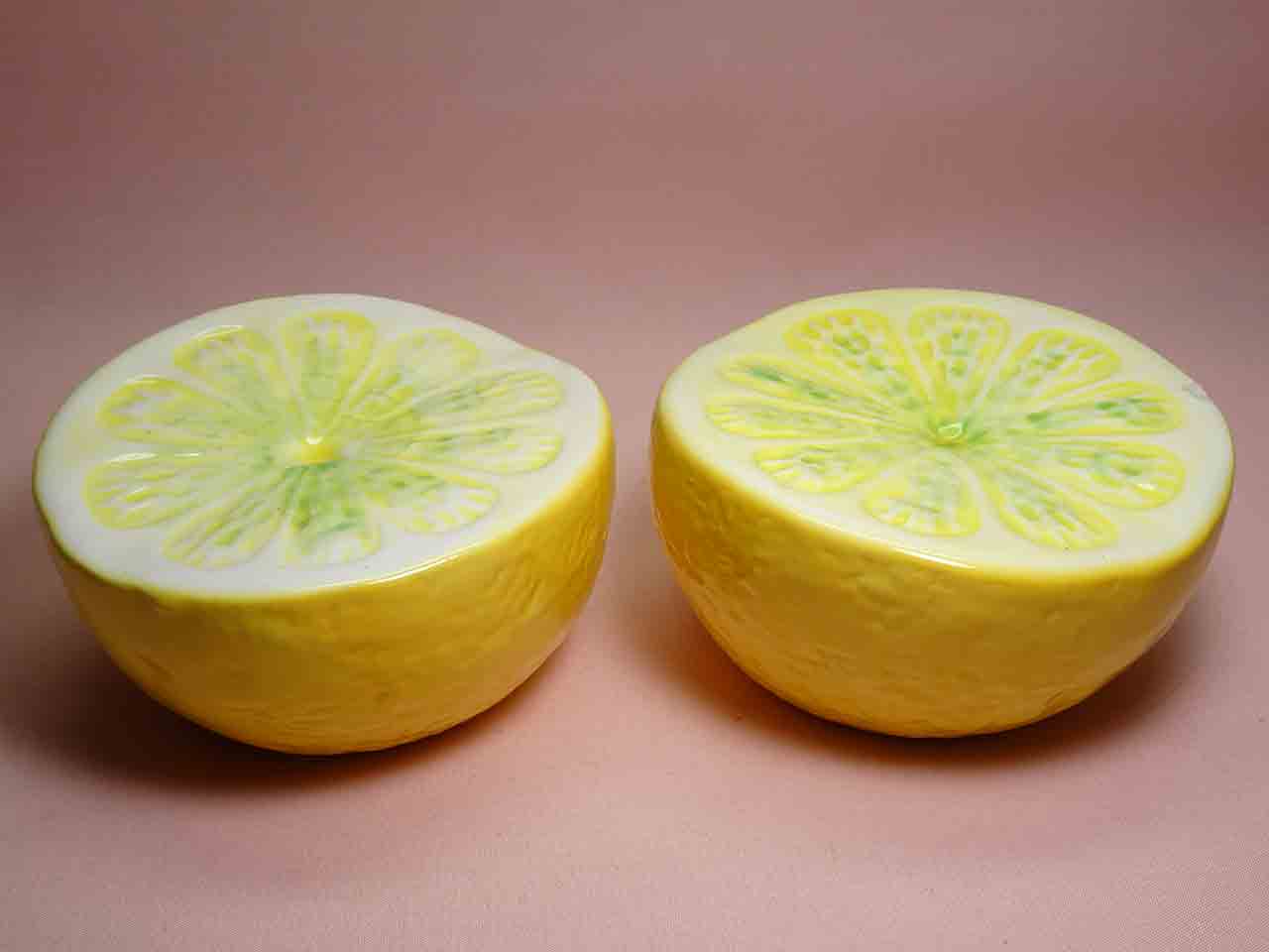 Novelty Salt & Pepper Shakers Club