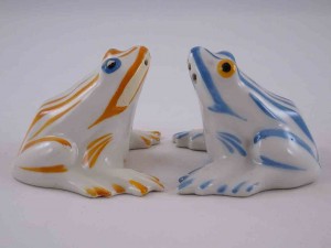 Limoges frogs salt and pepper shakers designed by Edouard-Marcel Sandoz for Haviland & Co.